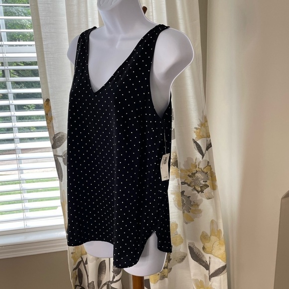 Nwt Old Navy Spotted V-Neck Tank Size Small - Picture 2 of 4